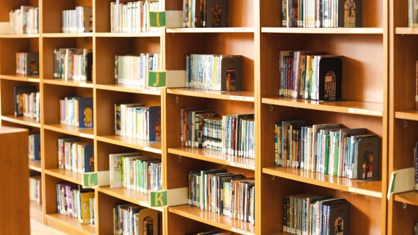 library of books at tianjin international school early childhood center